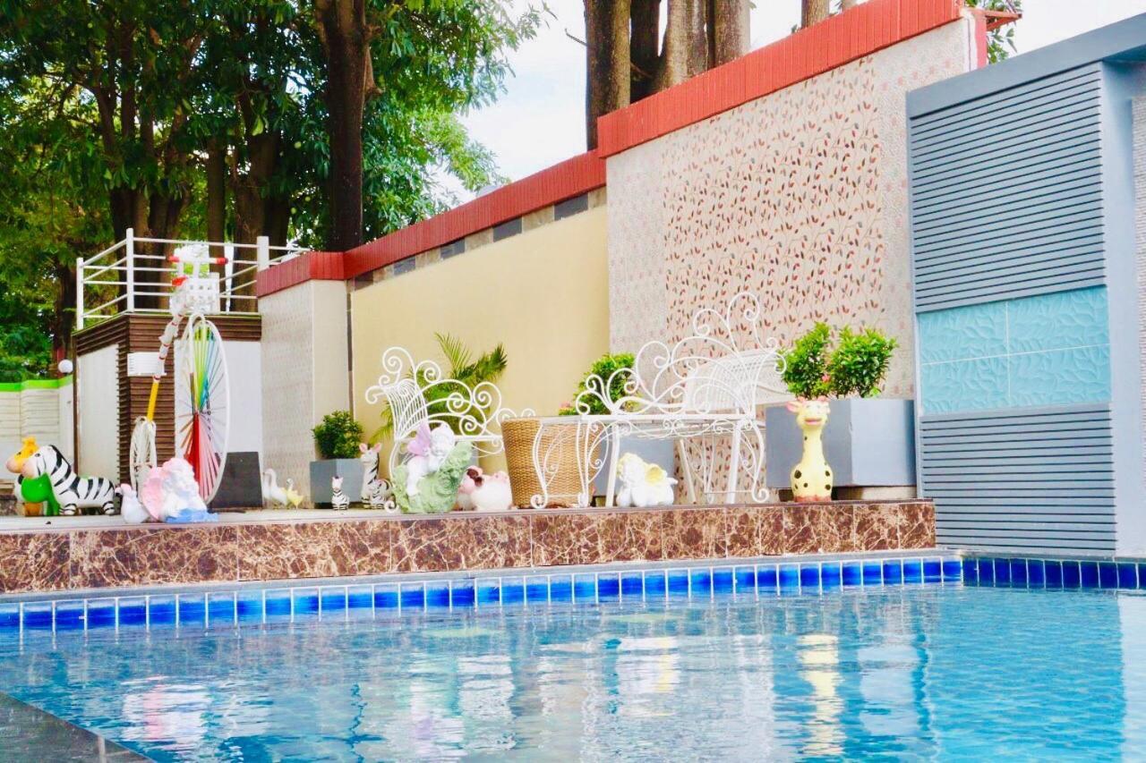 Napheera Royal Tel Hotel Ban Khlong Bang Krathiam Kültér fotó