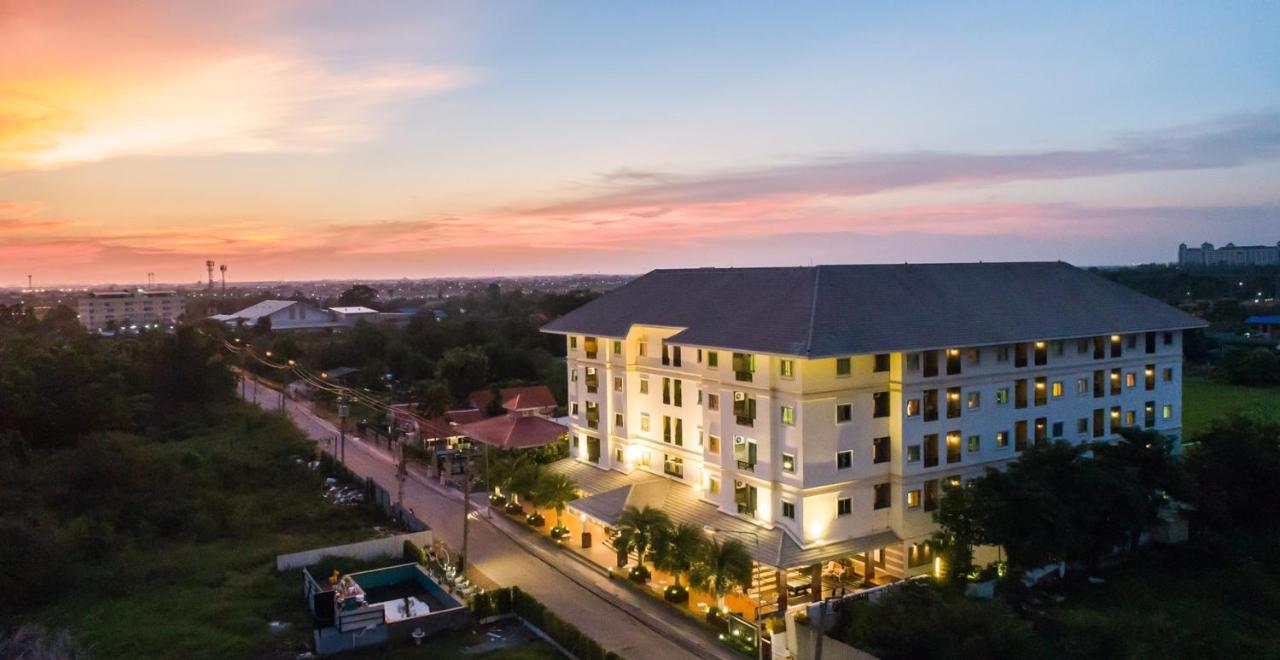 Napheera Royal Tel Hotel Ban Khlong Bang Krathiam Kültér fotó