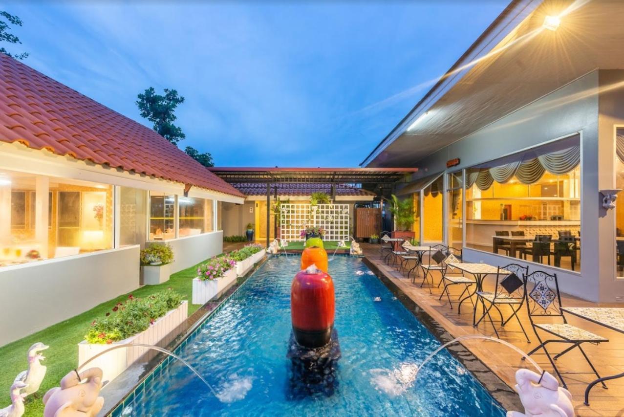 Napheera Royal Tel Hotel Ban Khlong Bang Krathiam Kültér fotó