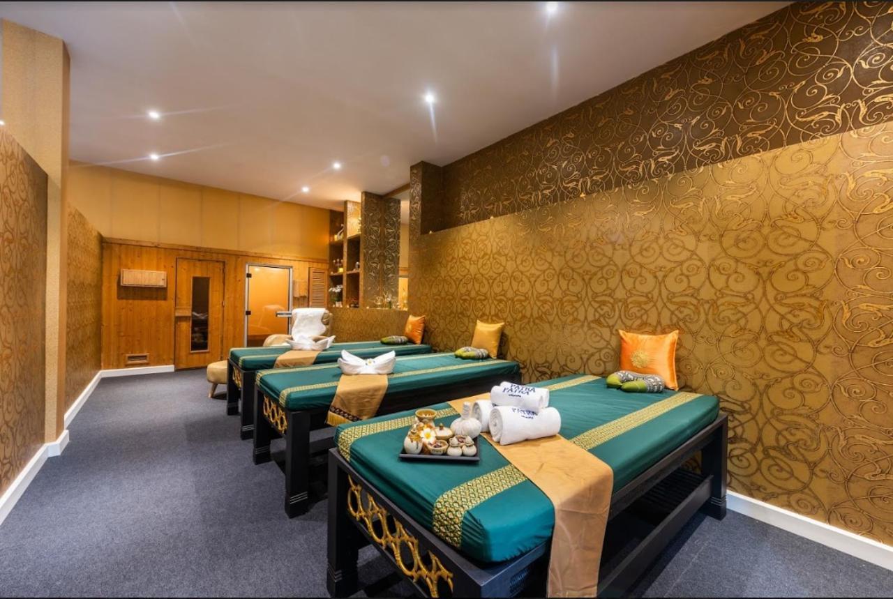 Napheera Royal Tel Hotel Ban Khlong Bang Krathiam Kültér fotó