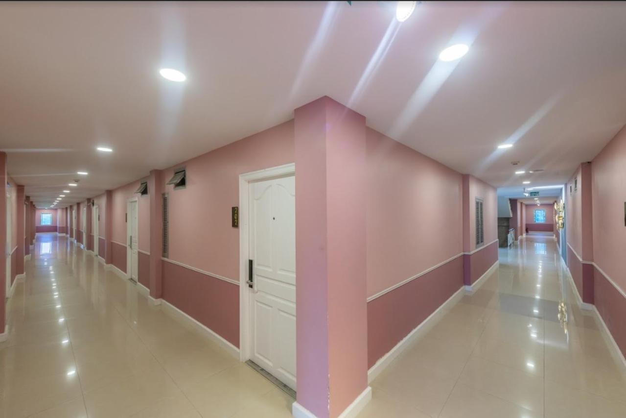 Napheera Royal Tel Hotel Ban Khlong Bang Krathiam Kültér fotó